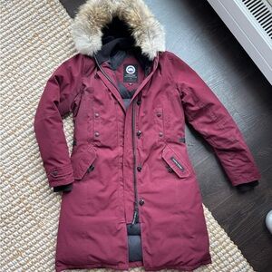 Canada Goose Kensington Parka in Bordeaux - Sz M